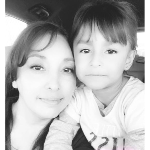 Meet your Posher, Edith - Picture 1 of 1